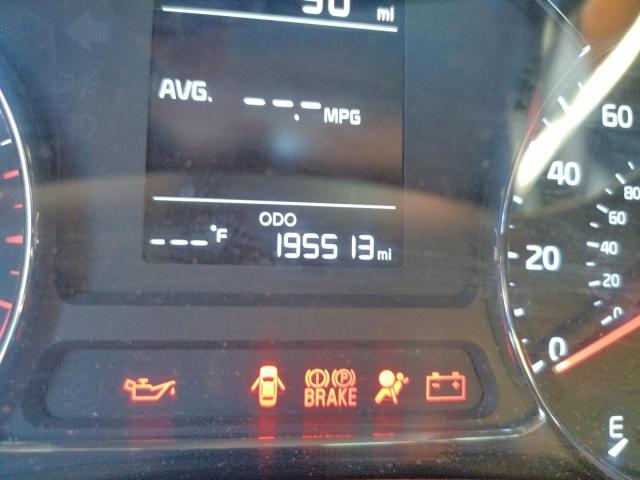 Photo 8 from auction – 2017 KIA FORTE LX with VIN 3KPFK4A77HE071609