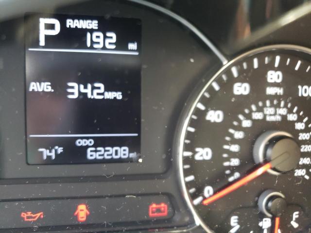 Photo 8 from auction – 2017 KIA FORTE LX with VIN 3KPFK4A7XHE161000