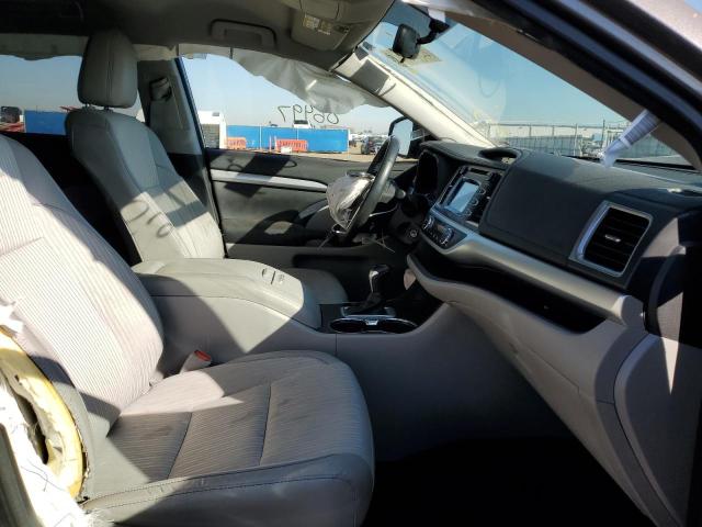 Photo 5 from auction – 2015 TOYOTA HIGHLANDER with VIN 5TDBKRFH8FS116797