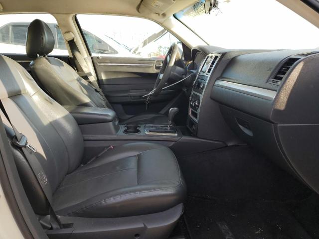 Photo 5 from auction – 2010 CHRYSLER 300 TOURIN with VIN 2C3CA5CV3AH201231
