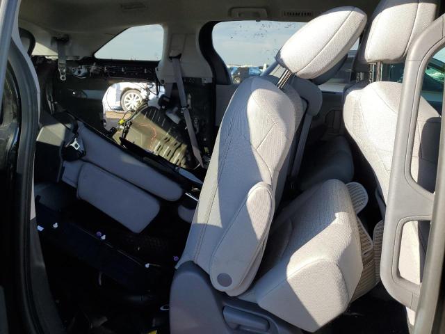 Photo 6 from auction – 2021 TOYOTA SIENNA LE with VIN 5TDKSKFC2MS009463