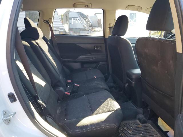 Photo 6 from auction – 2016 MITSUBISHI OUTLANDER with VIN JA4AZ3A37GZ010402