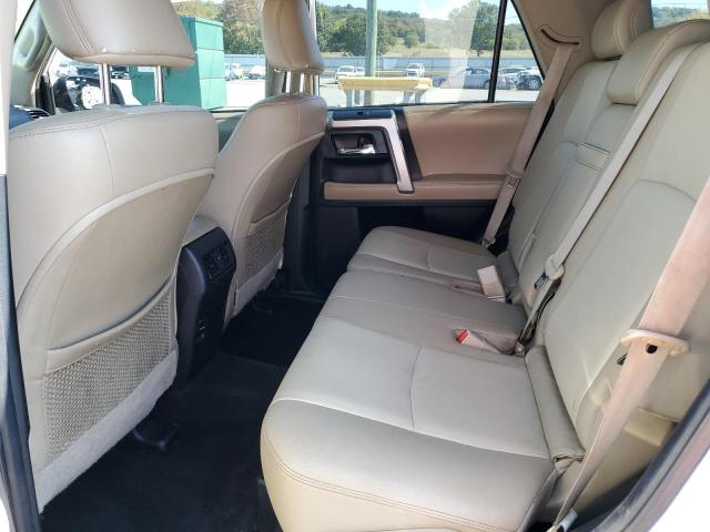 Photo 6 from auction – 2016 TOYOTA 4RUNNER SR with VIN JTEZU5JR5G5122822