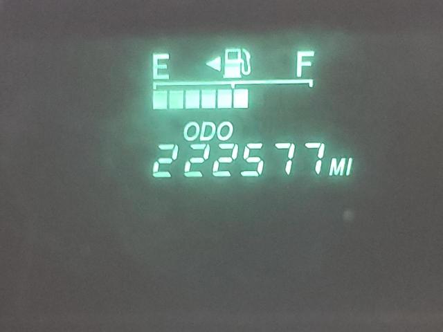 Photo 8 from auction – 2004 TOYOTA PRIUS with VIN JTDKB20U740062227