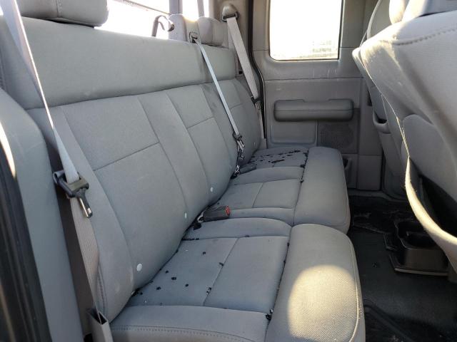 Photo 6 from auction – 2004 FORD F150 with VIN 1FTRX14W24NB56301