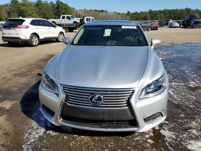 Photo 9 from auction – 2015 LEXUS LS 460 with VIN JTHCL5EF7F5023963