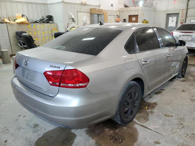Photo 4 from auction – 2013 VOLKSWAGEN PASSAT S with VIN 1VWAP7A36DC119996