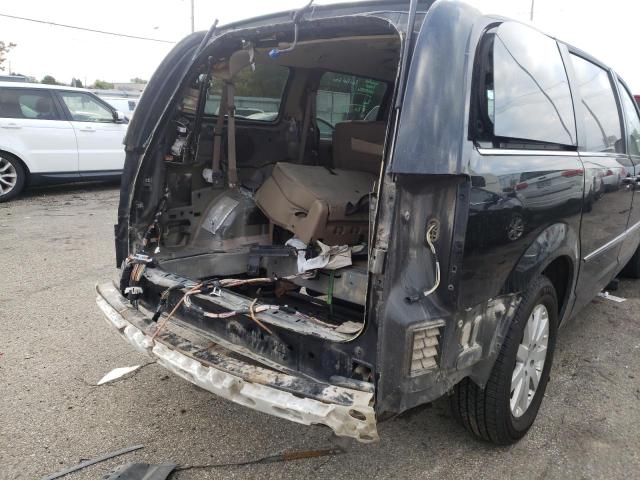 Photo 9 from auction – 2016 CHRYSLER TOWN & COU with VIN 2C4RC1BG9GR260170