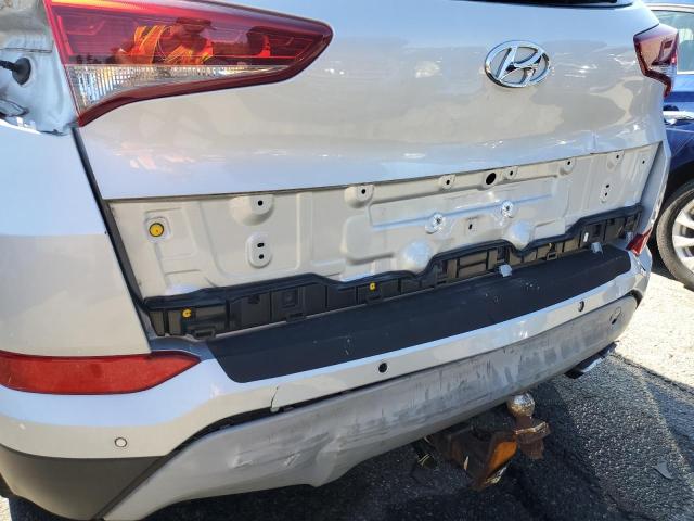 Photo 9 from auction – 2017 HYUNDAI TUCSON LIM with VIN KM8J3CA25HU294413