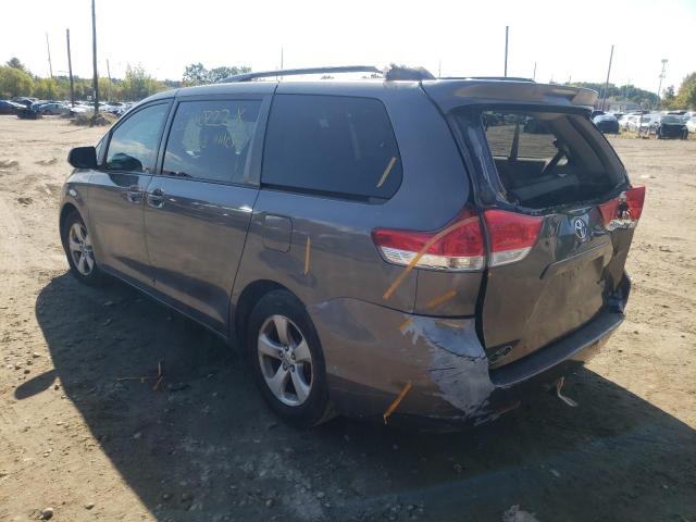 Photo 3 from auction – 2011 TOYOTA SIENNA LE with VIN 5TDKK3DC6BS067873