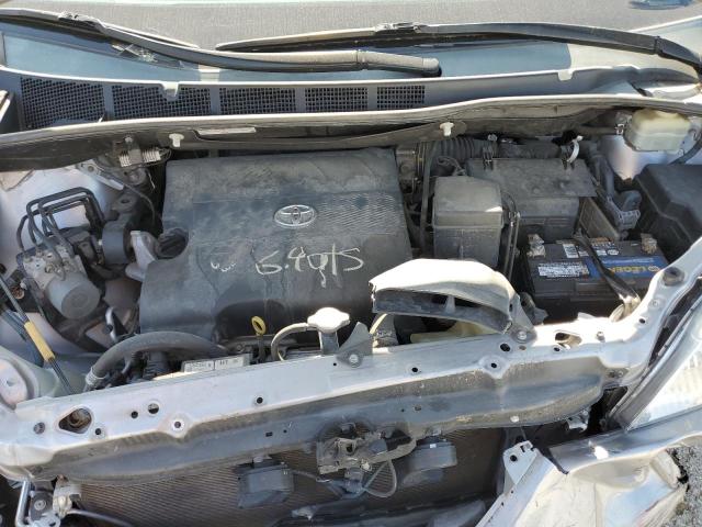 Photo 7 from auction – 2015 TOYOTA SIENNA XLE with VIN 5TDYK3DC4FS558569
