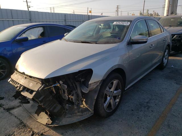Photo 2 from auction – 2014 VOLKSWAGEN PASSAT S with VIN 1VWAT7A3XEC051876