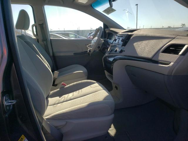 Photo 5 from auction – 2011 TOYOTA SIENNA BAS with VIN 5TDKA3DC6BS009006