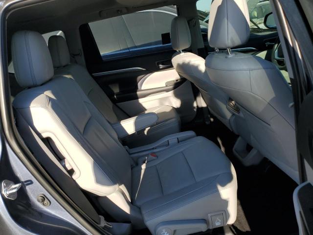 Photo 6 from auction – 2019 TOYOTA HIGHLANDER with VIN 5TDYZRFH3KS346232