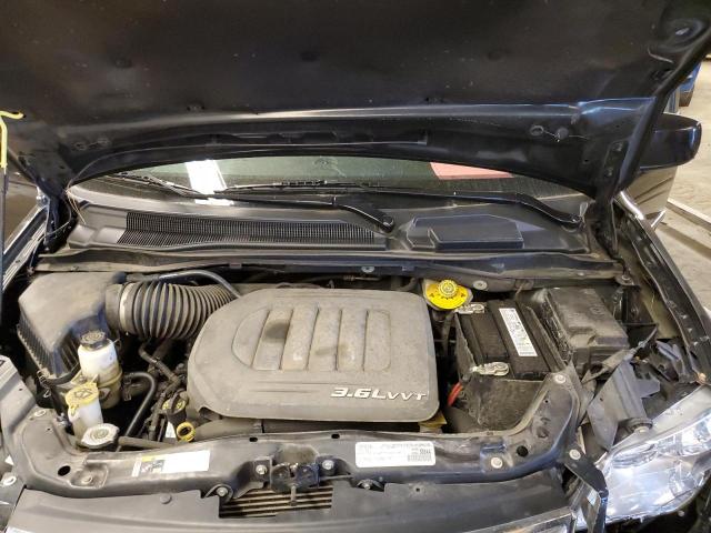 Photo 7 from auction – 2016 CHRYSLER TOWN & COU with VIN 2C4RC1BG0GR305593