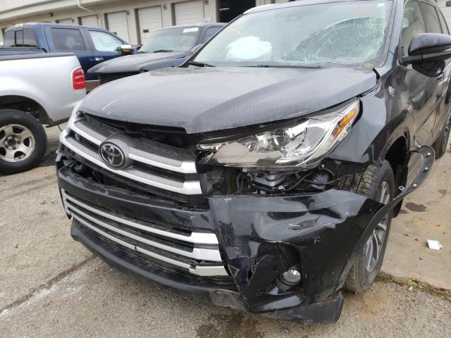 Photo 9 from auction – 2019 TOYOTA HIGHLANDER with VIN 5TDJZRFH3KS582557