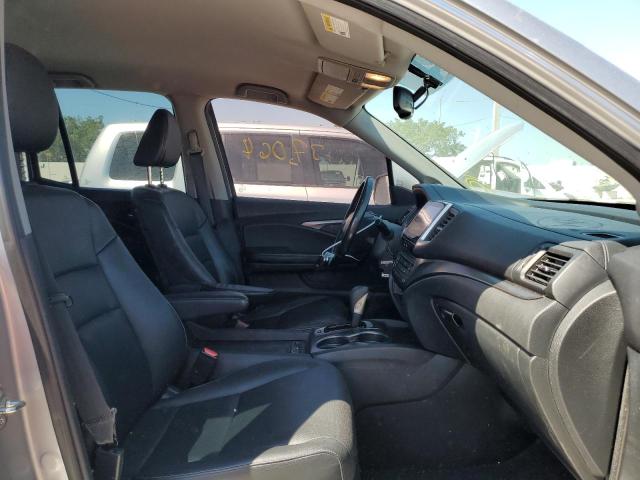 Photo 5 from auction – 2017 HONDA RIDGELINE with VIN 5FPYK2F6XHB009412