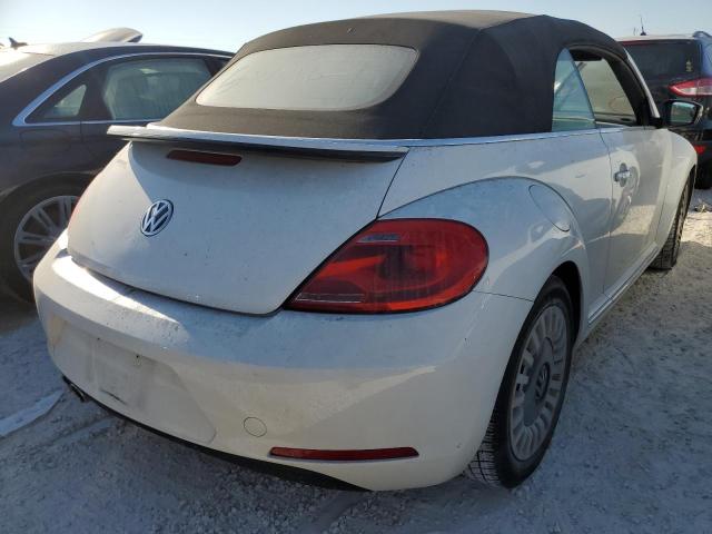 Photo 4 from auction – 2014 VOLKSWAGEN BEETLE with VIN 3VW5P7ATXEM802088