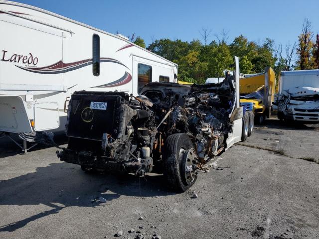 Photo 2 from auction – 2016 FREIGHTLINER CASCADIA 1 with VIN 1FUJGLD5XGLHA4066