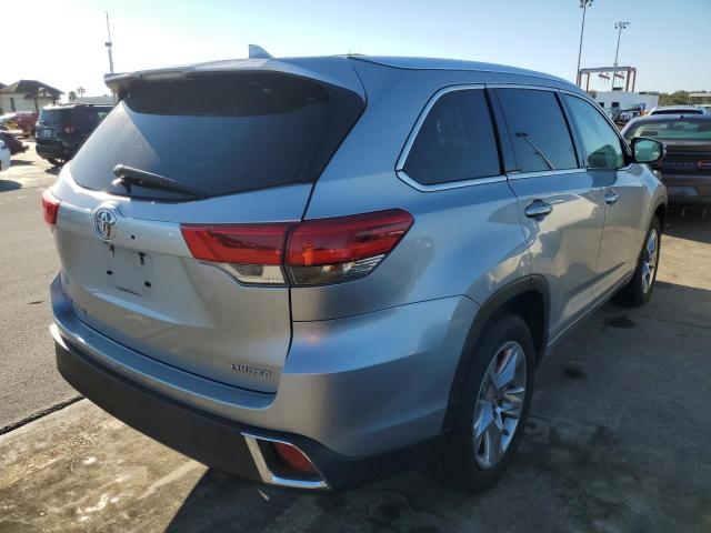 Photo 4 from auction – 2018 TOYOTA HIGHLANDER with VIN 5TDYZRFHXJS243842