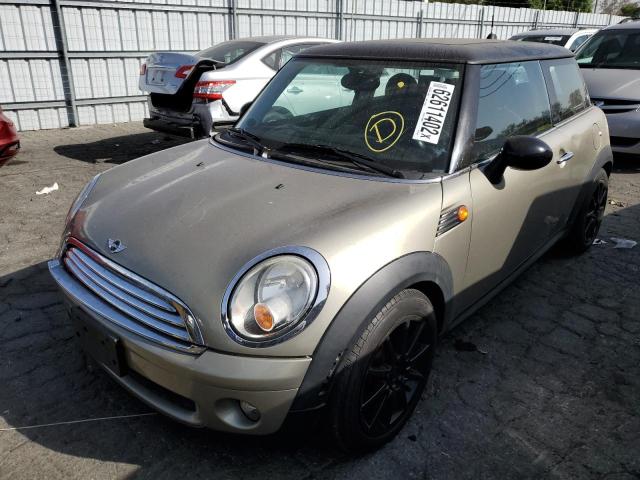 Photo 2 from auction – 2010 MINI COOPER with VIN WMWMF3C57ATZ24196