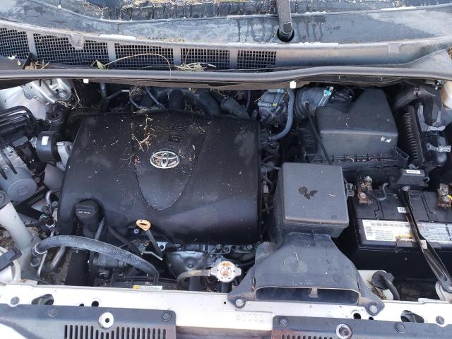 Photo 7 from auction – 2017 TOYOTA SIENNA LE with VIN 5TDKZ3DC4HS889608