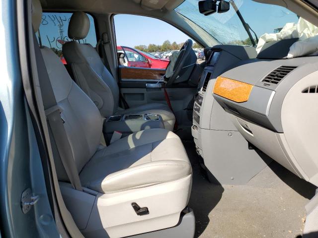 Photo 5 from auction – 2010 CHRYSLER TOWN & COU with VIN 2A4RR6DX8AR143027
