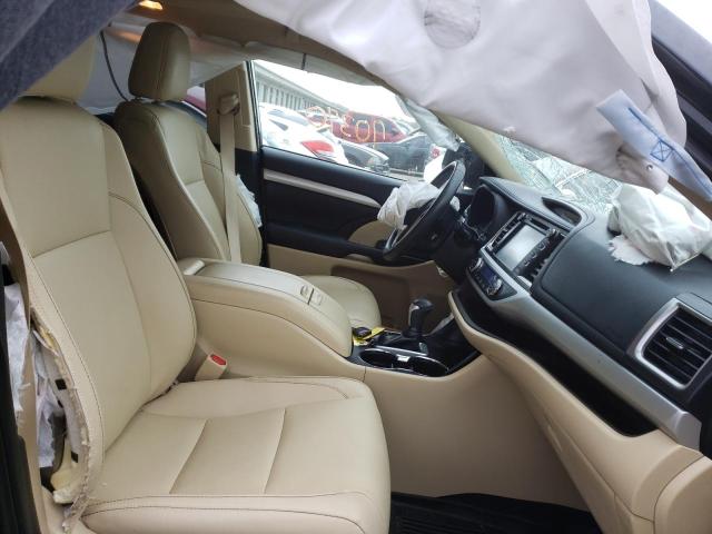 Photo 5 from auction – 2019 TOYOTA HIGHLANDER with VIN 5TDJZRFH3KS582557
