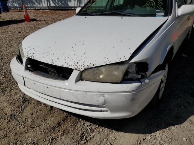 Photo 9 from auction – 2000 TOYOTA CAMRY CE with VIN 4T1BG28K3YU977459
