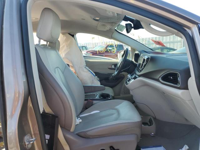 Photo 5 from auction – 2017 CHRYSLER PACIFICA T with VIN 2C4RC1EG4HR555030