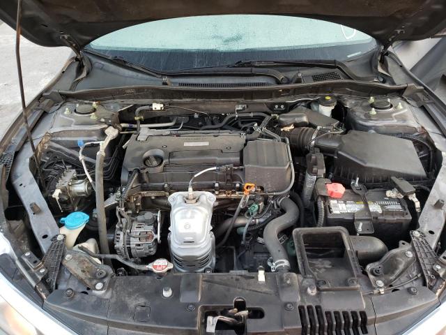 Photo 7 from auction – 2017 HONDA ACCORD LX with VIN 1HGCR2F31HA059596