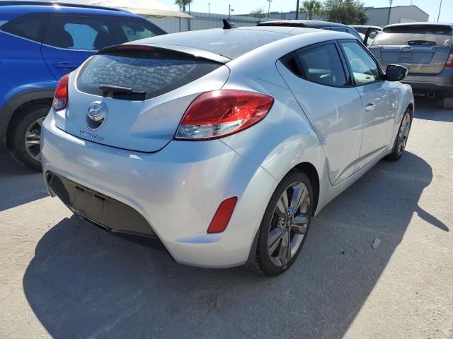 Photo 4 from auction – 2016 HYUNDAI VELOSTER with VIN KMHTC6AD9GU252448