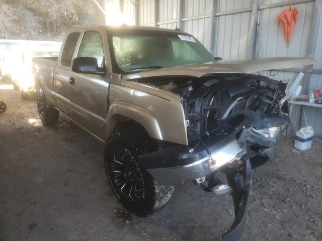 CHEVROLET SILVERADO 2004 with VIN 1GCEK19T94E181000 - Photo from auction