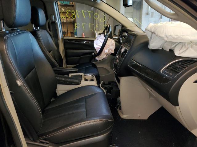 Photo 5 from auction – 2016 CHRYSLER TOWN & COU with VIN 2C4RC1BG0GR305593
