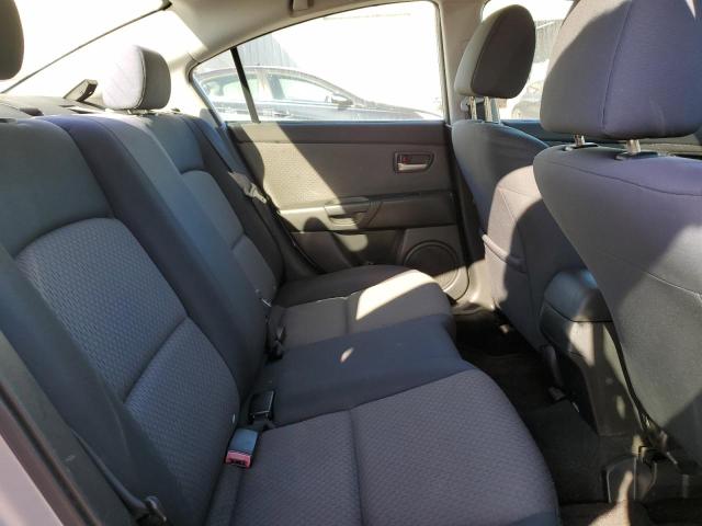 Photo 6 from auction – 2005 MAZDA 3 I with VIN JM1BK32F751258930