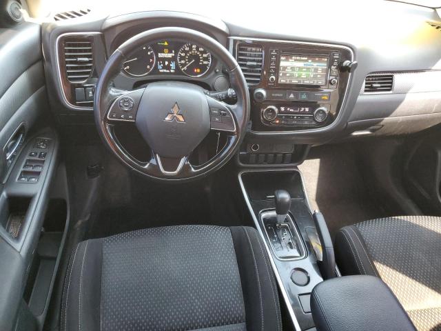Photo 9 from auction – 2017 MITSUBISHI OUTLANDER with VIN JA4AD2A33HZ020242