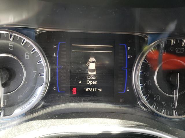 Photo 8 from auction – 2016 CHRYSLER 200 LIMITE with VIN 1C3CCCAB3GN111956