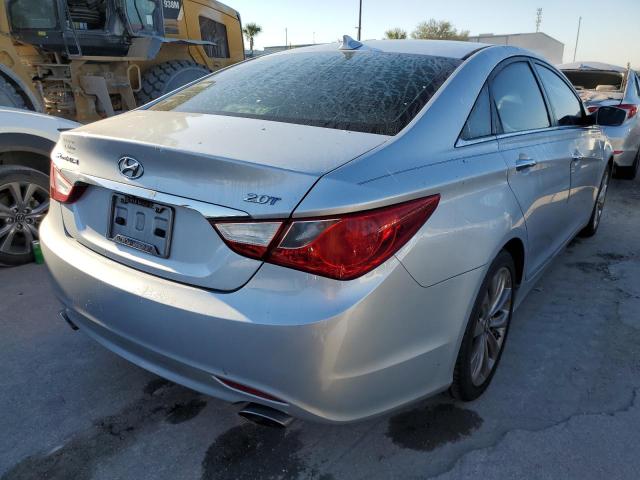 Photo 4 from auction – 2012 HYUNDAI SONATA SE with VIN 5NPEC4AB6CH351135