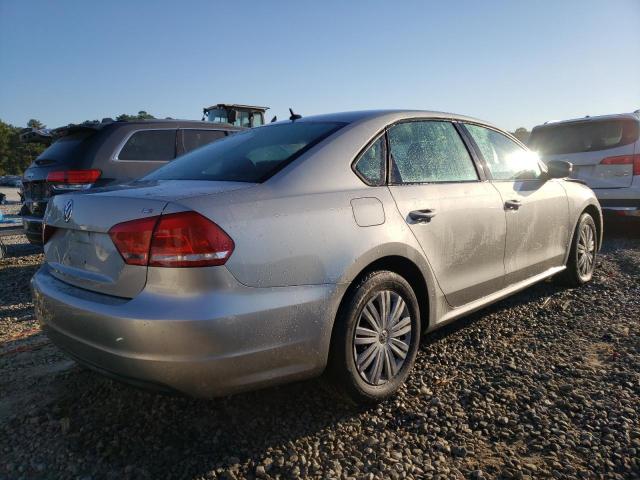 Photo 4 from auction – 2014 VOLKSWAGEN PASSAT S with VIN 1VWAS7A30EC104118