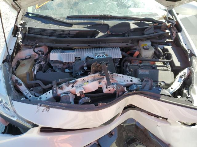 Photo 7 from auction – 2017 TOYOTA PRIUS V with VIN JTDZN3EU4HJ071083