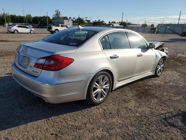 Photo 4 from auction – 2012 HYUNDAI GENESIS 3. with VIN KMHGC4DD3CU182117