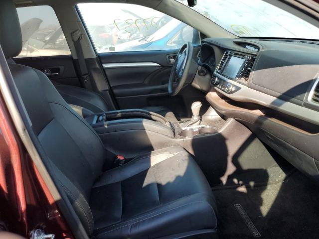 Photo 5 from auction – 2018 TOYOTA HIGHLANDER with VIN 5TDKZRFH0JS266598