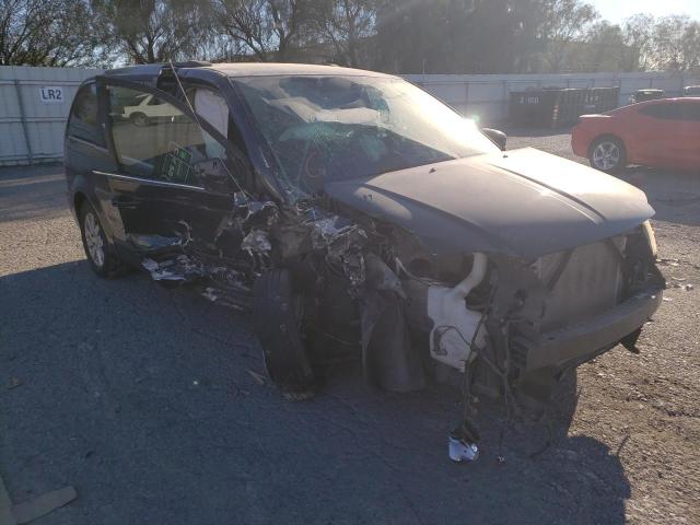 Photo 9 from auction – 2014 CHRYSLER TOWN & COU with VIN 2C4RC1BGXER435832