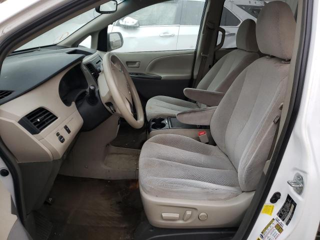 Photo 5 from auction – 2013 TOYOTA SIENNA LE with VIN 5TDKK3DC2DS310971