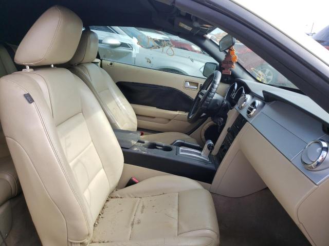 Photo 5 from auction – 2005 FORD MUSTANG with VIN 1ZVHT84N255239202