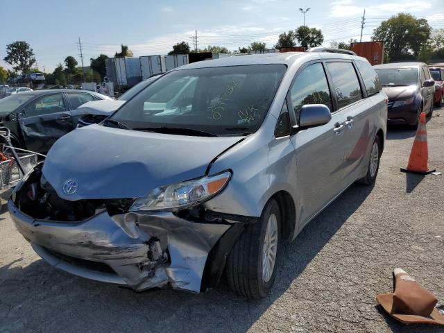 Photo 2 from auction – 2015 TOYOTA SIENNA XLE with VIN 5TDYK3DC4FS558569