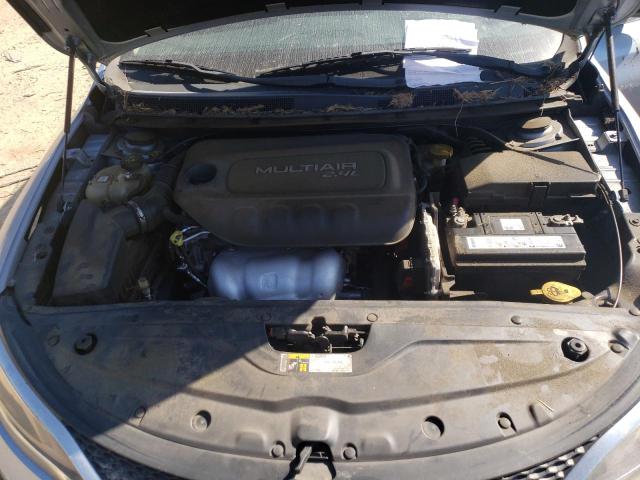 Photo 7 from auction – 2015 CHRYSLER 200 LIMITE with VIN 1C3CCCAB7FN712432