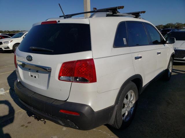 Photo 4 from auction – 2013 KIA SORENTO LX with VIN 5XYKT4A25DG353082