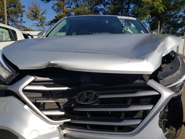Photo 7 from auction – 2018 HYUNDAI TUCSON SE with VIN KM8J2CA48JU828188