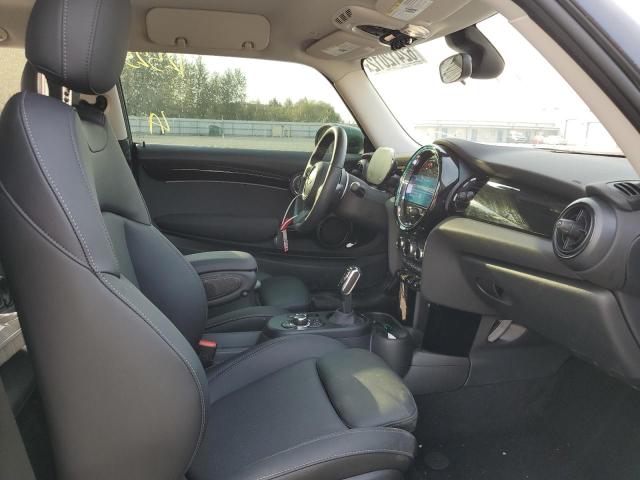 Photo 5 from auction – 2022 MINI COOPER SE with VIN WMW13DJ02N2R36647